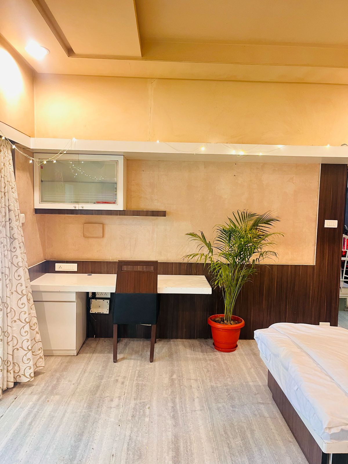 Lily Room — view 4