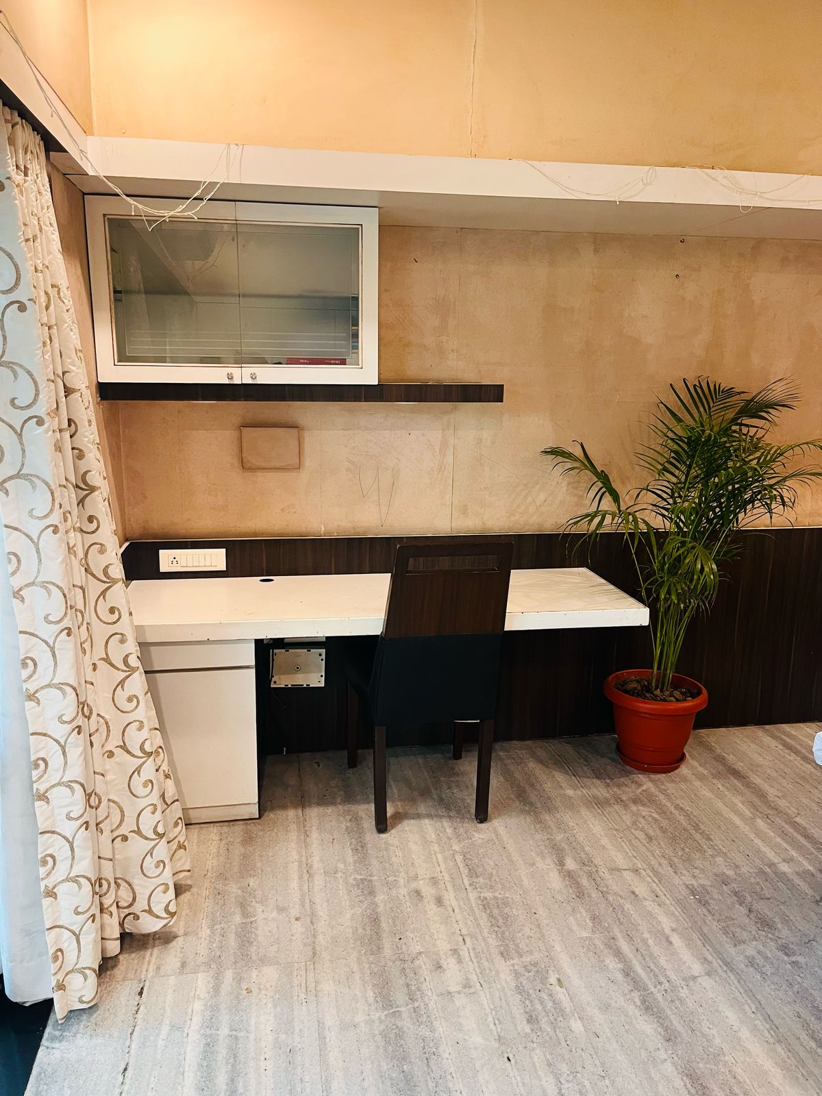 Lily Room — view 5