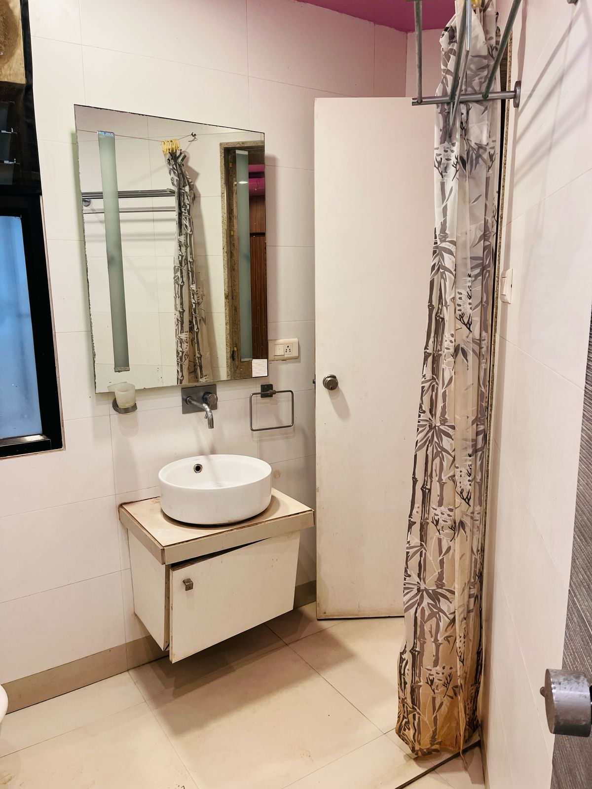 Lotus Room — view 10