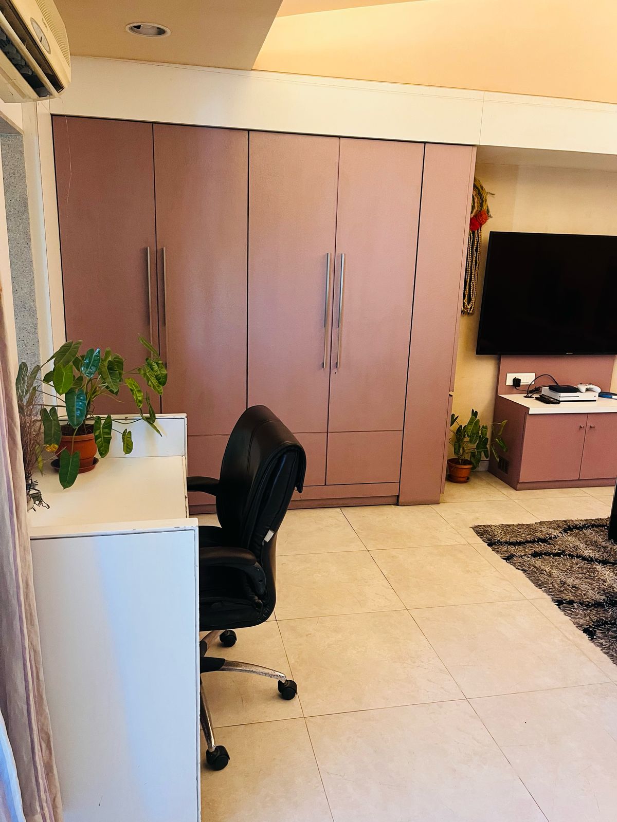 Rose Room — view 5