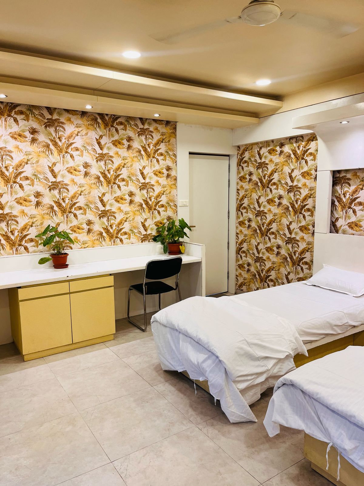 Sunflower Room — view 3