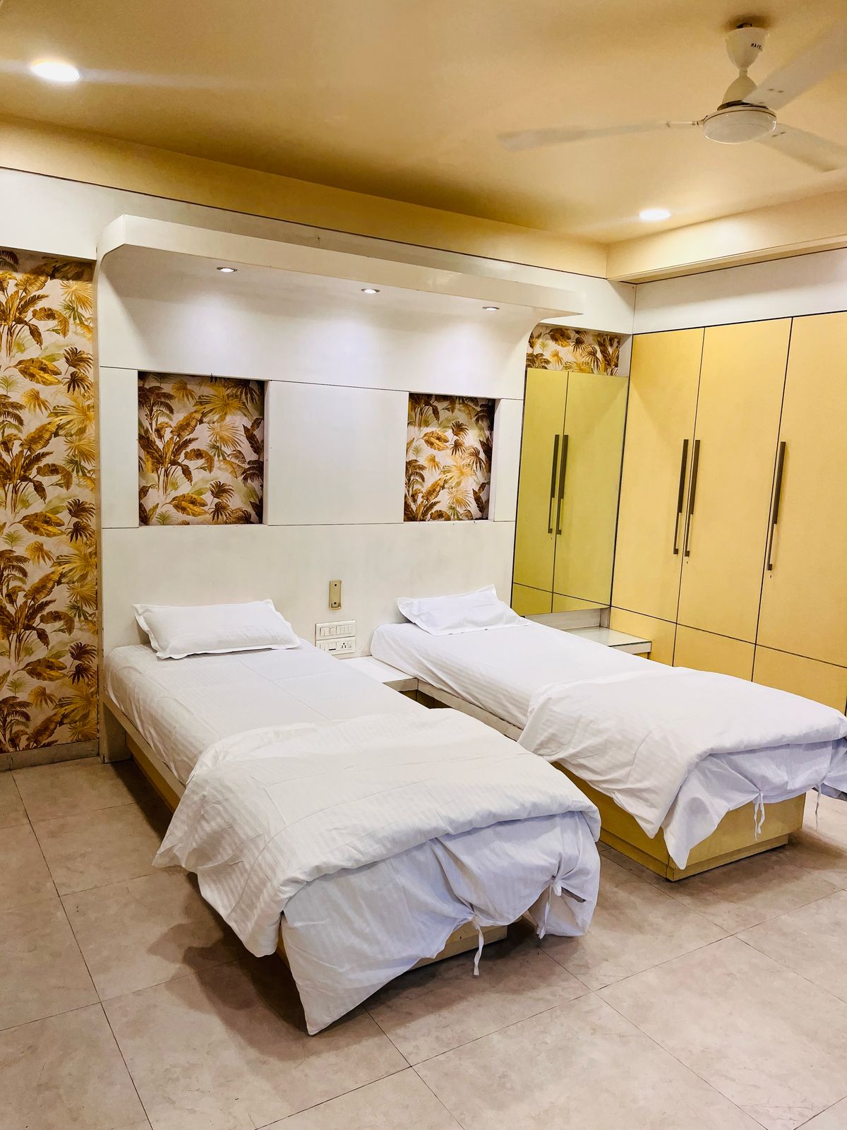 Sunflower Room — view 5