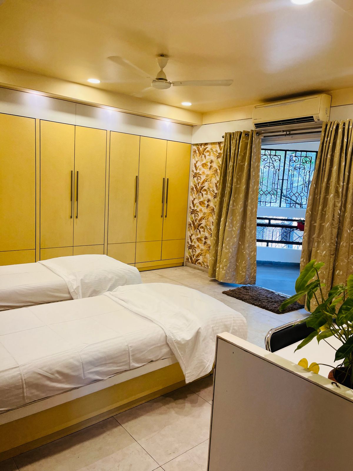 Sunflower Room — view 7